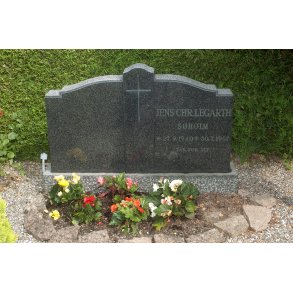 Racerkrer og lbsarrangr Jens Christian Legarth's gravsted p Tstrup kirkegrd