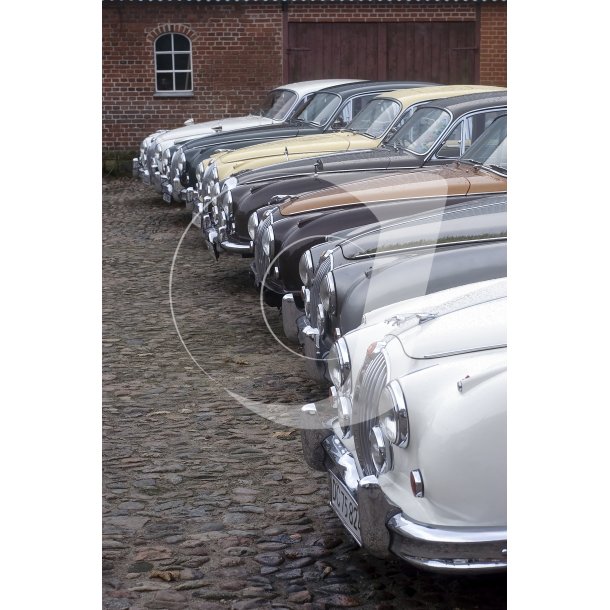 Jaguar Mark II hos Vintage Car Service i Vester Alling