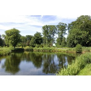 S (voldgrav) ved Lindenborg Gods