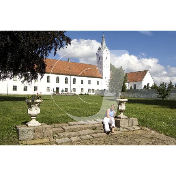 Dronninglund Slot og Slotskirke