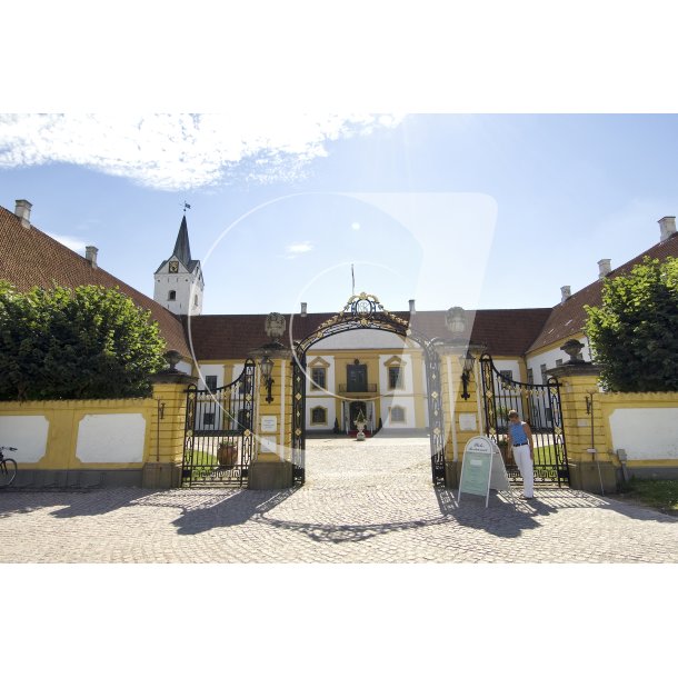 Dronninglund Slot og Slotskirke