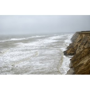 Vinterstorm ved Mrup kirke