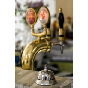 Fad�lshane og klokke p� restaurant i Randers
