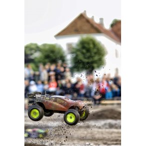 Fjernstyrede biler ved Clausholm Slot