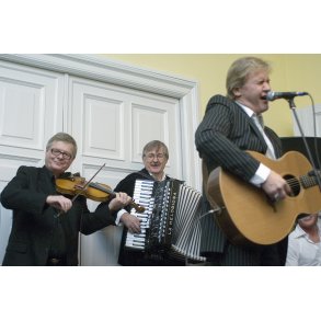 Johnny Logan med Band spiller i den Irske Ambassade i Kbenhavn