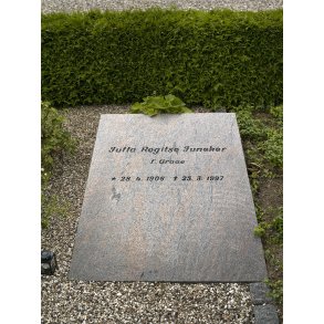 Udbyneder kirkeg�rd