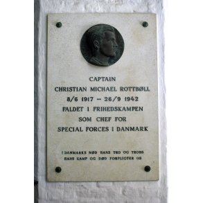 Mindeplade for Christian Michael Rottbll i Kirken p Brglum Kloster