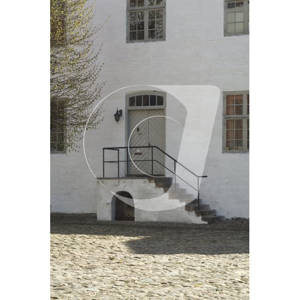Brglum Kloster set fra grdspladsen