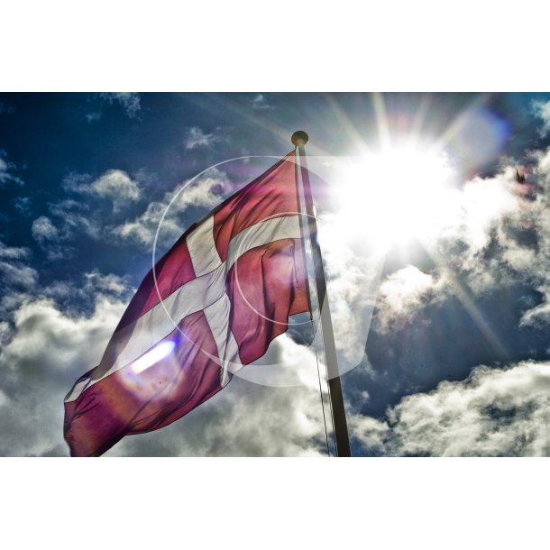 Dannebrog ved Hadsund Kirke