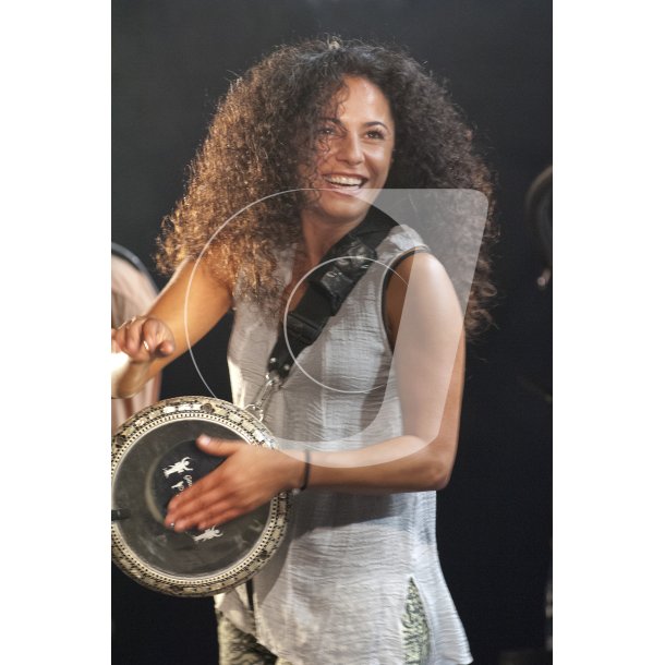 Simona Abdallah ved koncert i Randers