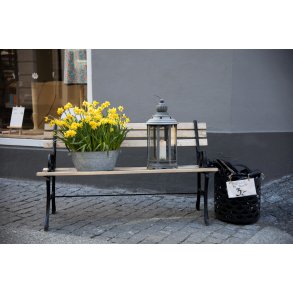 Gade udstilling ved butik i Houmeden i Randers