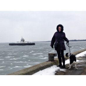 Hals - Egense frgen krydser Limfjorden en kold vinterdag