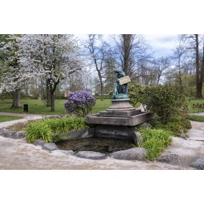 Statue ved Borgvold i Viborg, med en kommentar til Corona krisen