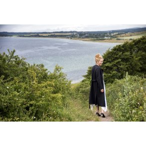 Jernhatten er en fredet bakke og udsigtspunkt p Djurslands stkyst ud mod Kattegat