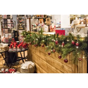 Julpynt i stor stil i detailhandlen i Randers