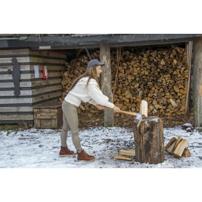 Maria Brinks Arianfar er i frd med at klve brnde p Karpenhj Naturcenter p Mols