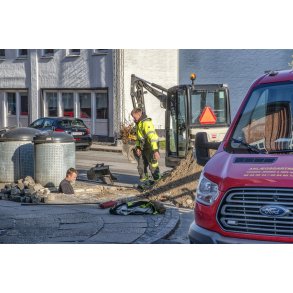 Montering af nye Molokker til organisk affald i Jyllandsgade i Randers