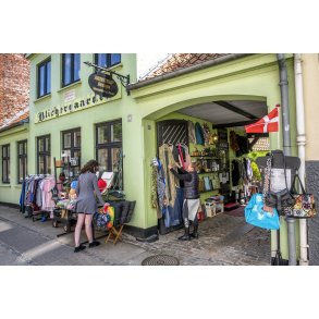 Krustrup design er en af de mest sp�ndende genbrugsbutikker i Randers