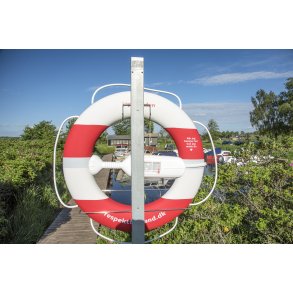 Redningskrans fra Trygfonden p� Ulstrup Marina ved Guden�en