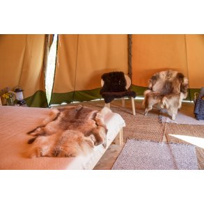 Tipi ved Karpenhj Naturcenter p Mols