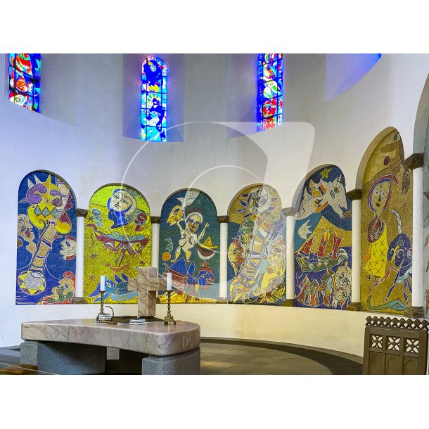 Carl-Henning Pedersens Glas mosaikker i Ribe Domkirke