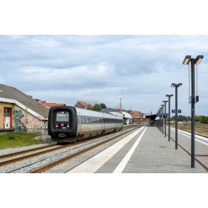 Togs�ttet IC3 5209 forlader Randers Baneg�rd i retning mod Aalborg