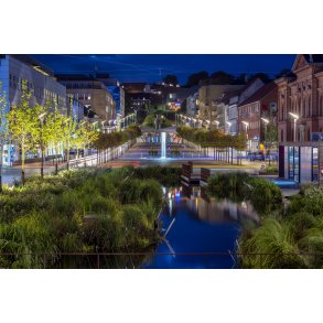 �stervold i Randers med regnbassiner, Ingvar Cronhammars Font�nen og Helen Schous Den Jyske Hingst