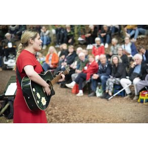 Anastasia Steffensen spiller ved 