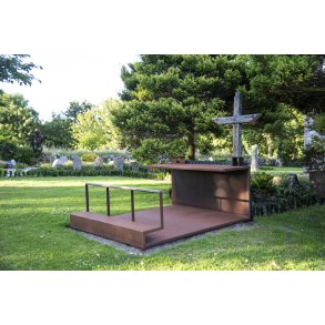 Udealter ved Vissing Kirke