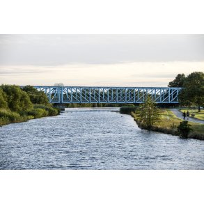 Den Bl� Bro over Guden�en i Randers