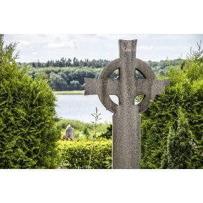 Brabrand Kirkeg�rd ligger ned til Brabrand S�.