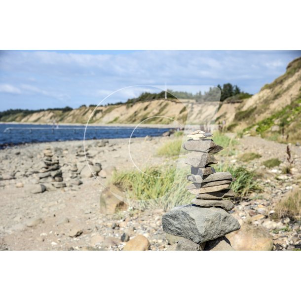 Stenstninger p Erteblle strand ved Limfjorden