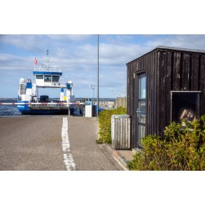 F�rgen mellem Hvalpsund og Sunds�re ankommer til Hvalpsund