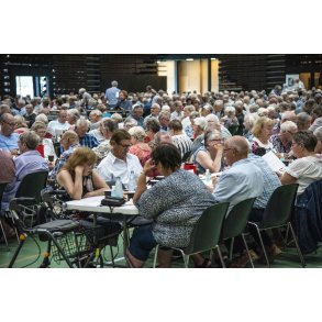 Pensionist kaffebord i Arena Randers med Anette Heick og Randers Kammerorkester