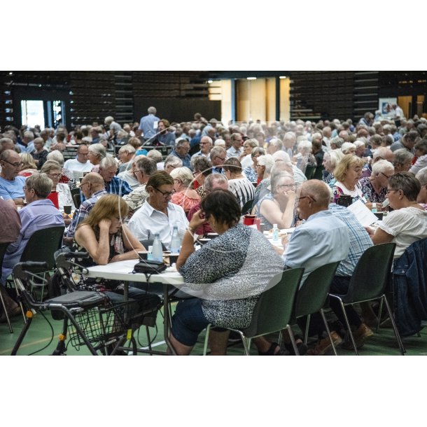 Pensionist kaffebord i Arena Randers med Anette Heick og Randers Kammerorkester