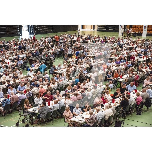 Pensionist kaffebord i Arena Randers med Anette Heick og Randers Kammerorkester