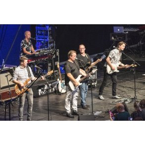 Kandis p� scenen i Arena Randers til Handicap Festival