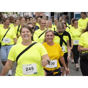 Randers City Stafet bliver l�bet fra �stervold i Randers Festuge