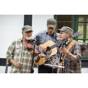 Malling Mountain Boys spiller p� Skovm�llen ved Moesgaard