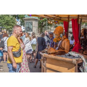 Gadeteater p� R�dhustorvet i Randers Festuge