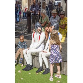 Gadeteater p� R�dhustorvet i Randers Festuge