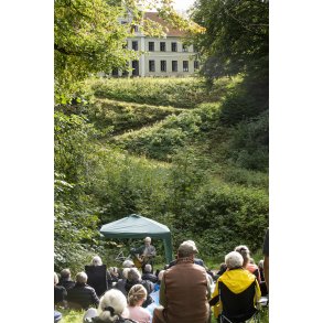 Ole N�rskov spiller ved en 