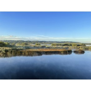 Morgendis over Guden�en og Vorup Enge ved Randers en efter�rsmorgen