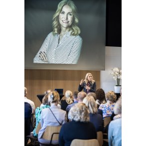 Erhvervs arrangement med foredrag af Helle Thorning-Schmidt og Jannie Lymann i Arena Randers