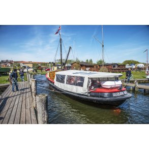 Lillebj�rn s�s�ttes i Randers havn