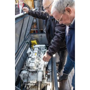 Lillebj�rns motor inspiceres p� �rets f�rst sejltur i Randers Fjord