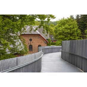 Lang� station, hvor gammelt m�der nyt, lige midt i naturen