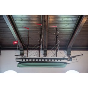 Kirkeskib i rby Kirke p Sams