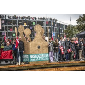 Randers Ungdomsskole hylder Kogeskibet Dannebro i Randers havn