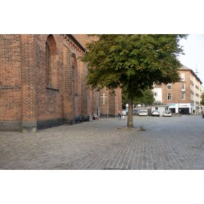 Kirketorvet og Kirkegade verd Sct. Mortens Kirke i Randers